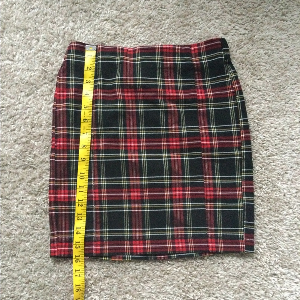 Plaid Mini Skirt - Picture 7 of 9